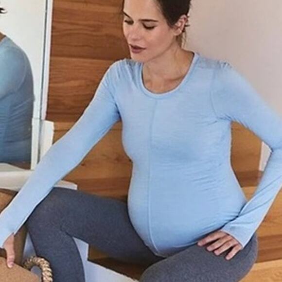 FP Movement x Hatch NWT Blue Bell Right On Run Layer Maternity Long Sleeve Top - Picture 3 of 9